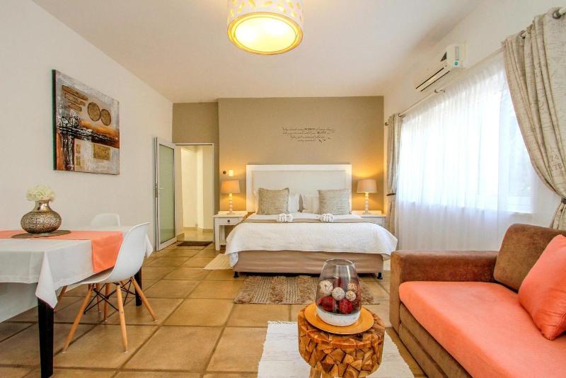 Caza Beach Guesthouse image
