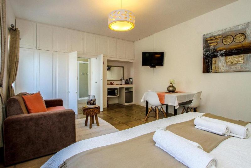 Caza Beach Guesthouse image
