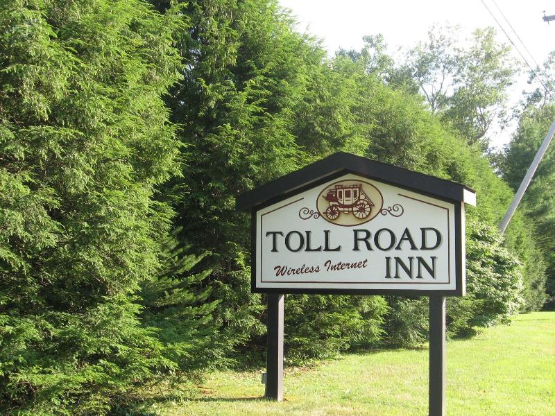 Toll Road Inn image