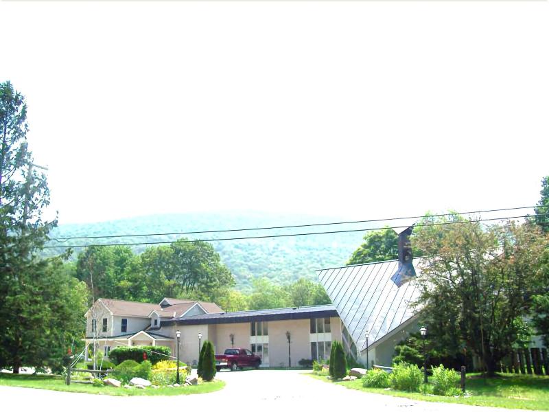 Toll Road Inn image