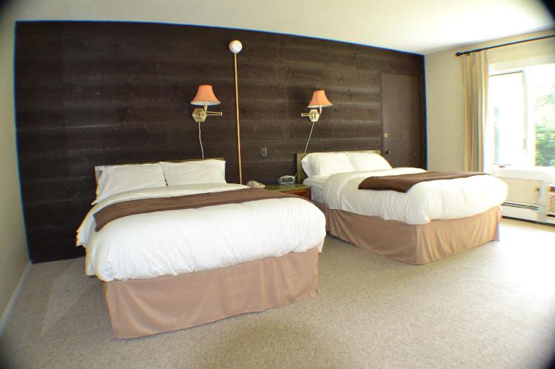 Toll Road Inn image
