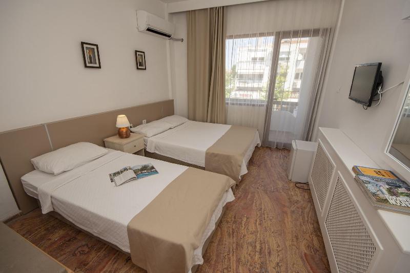 Cesurlar Hotel image