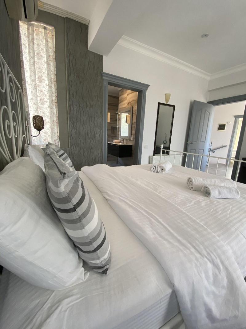 Pegasus Hotel & Villa image