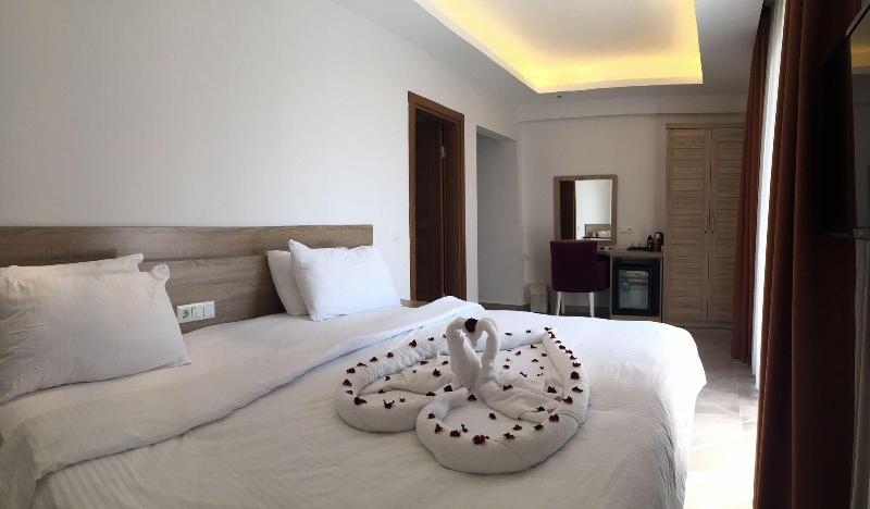 Pegasus Hotel & Villa image