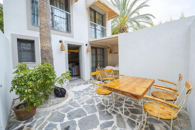 Salonika Suites image