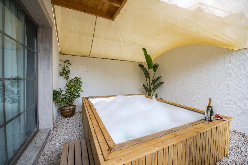 Salonika Suites image