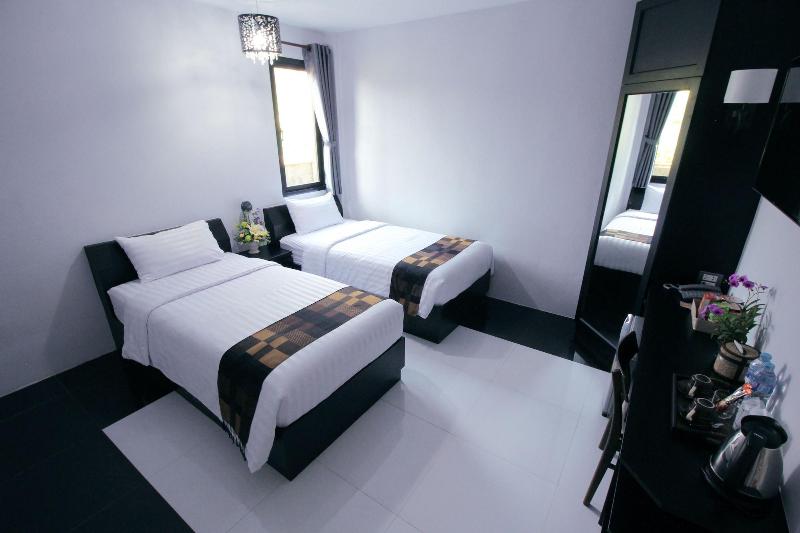Nonghan Grand Hotel And Resort image