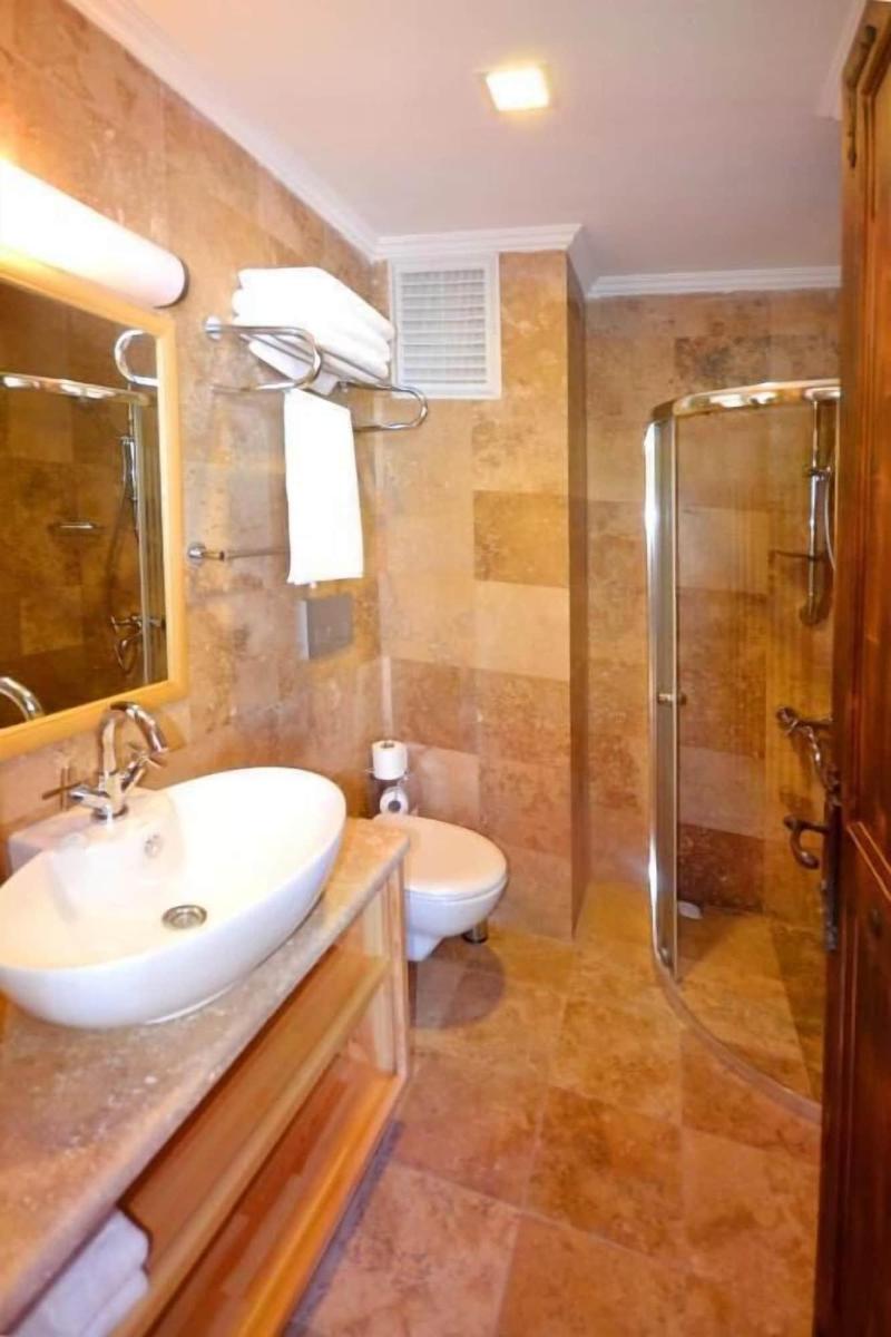 Doada Hotel image