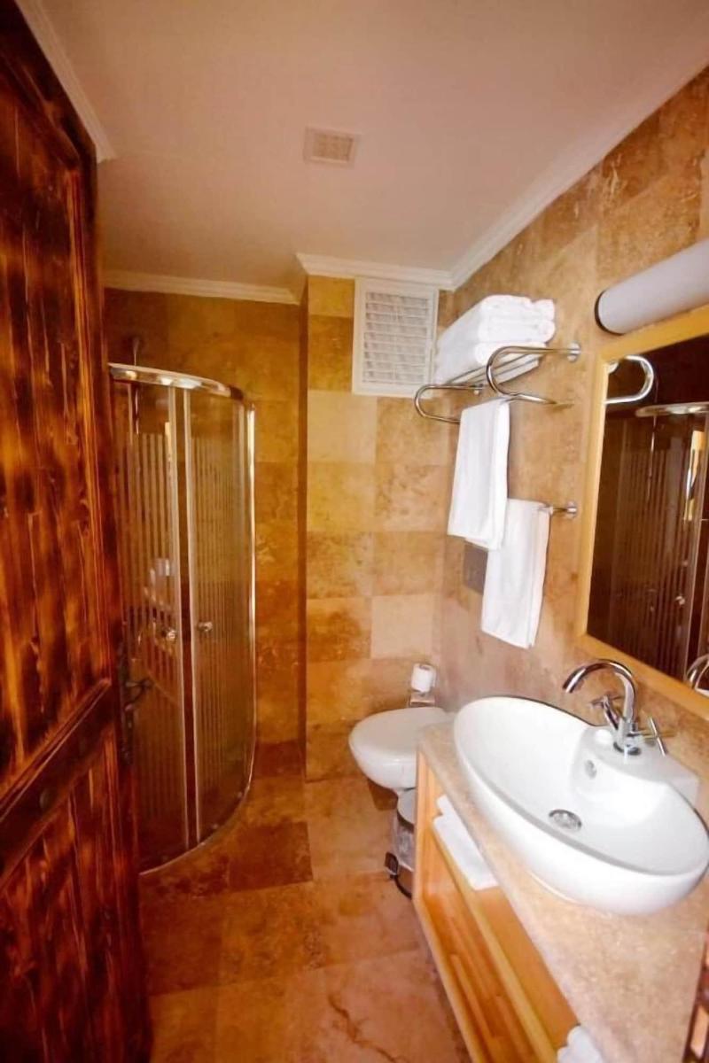 Doada Hotel image