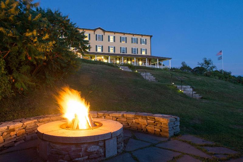 Chebeague Island Inn image