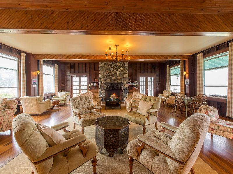 Chebeague Island Inn image