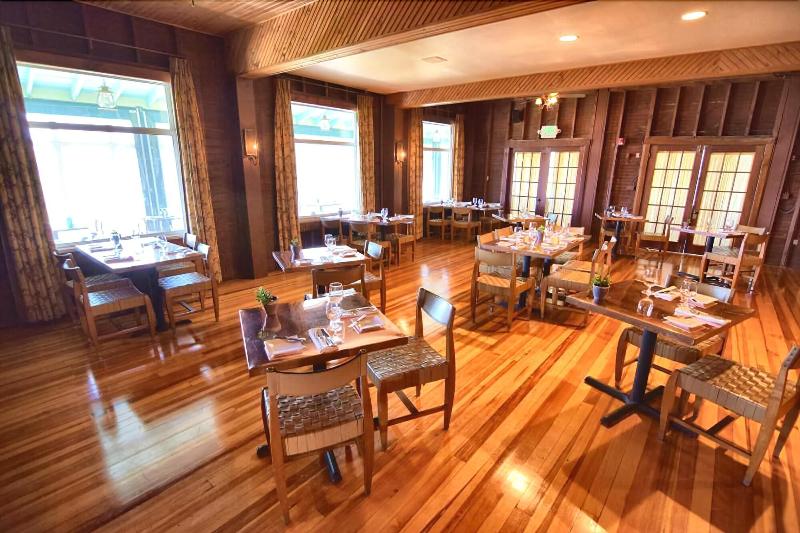 Chebeague Island Inn image