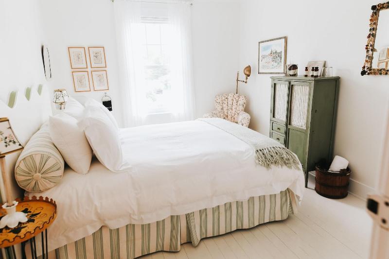 Chebeague Island Inn image