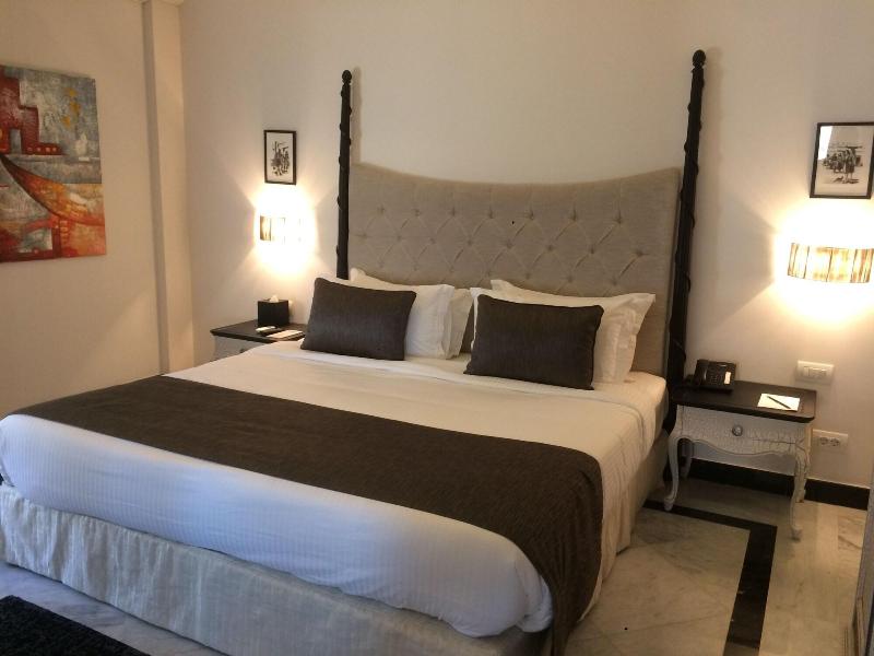 Cherry Blossom Boutique Hotel image