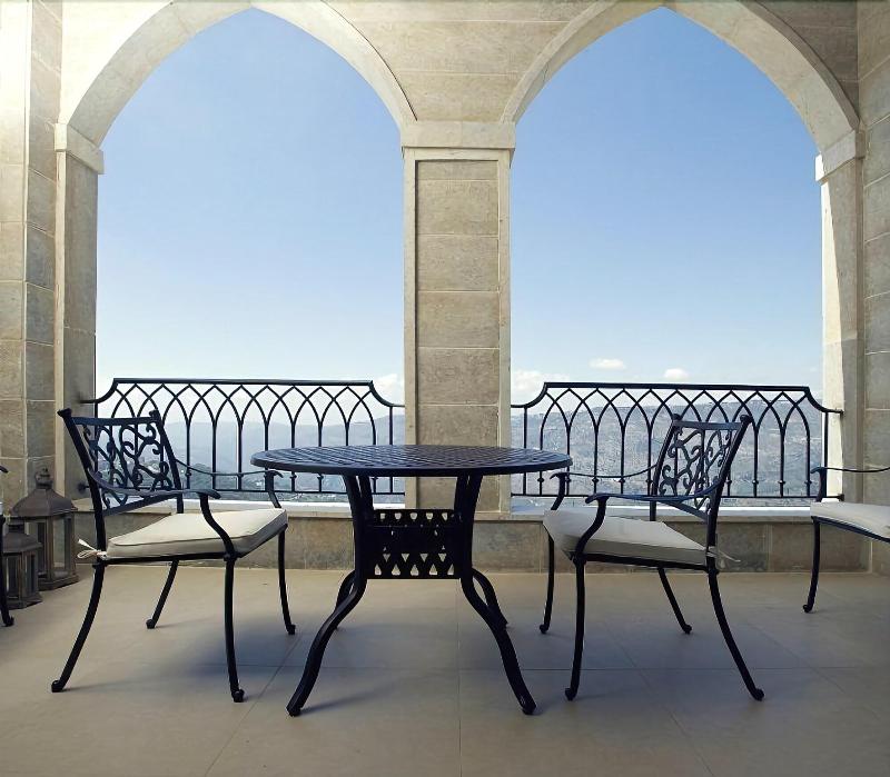 Cherry Blossom Boutique Hotel image