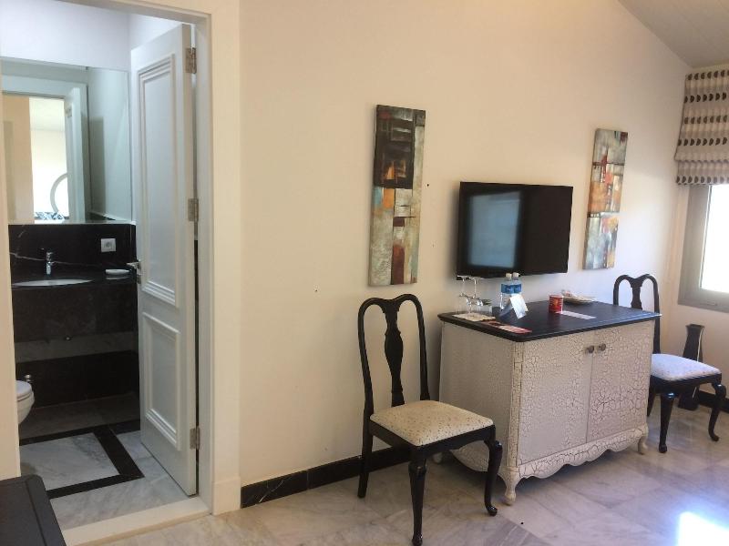 Cherry Blossom Boutique Hotel image