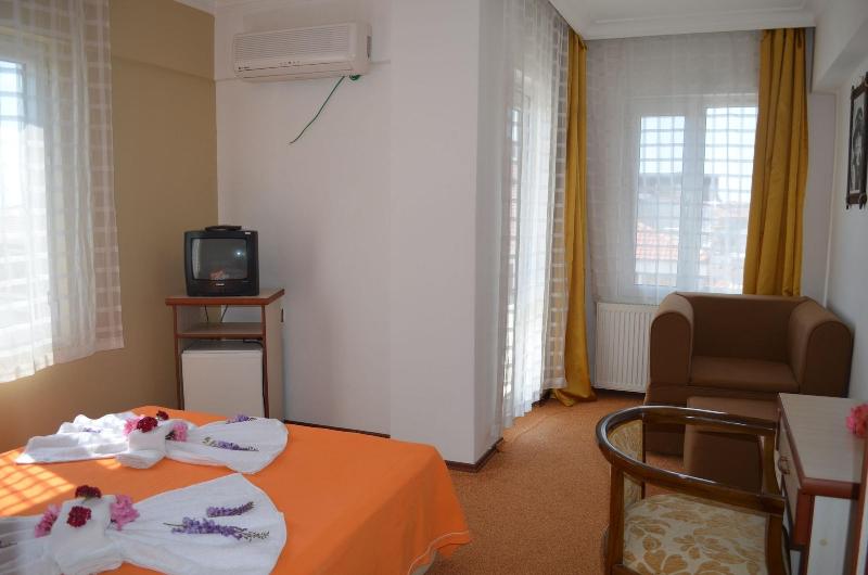 Megas Hotel image