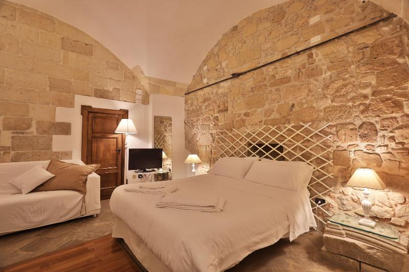 Chiesa Greca B&B Suites image