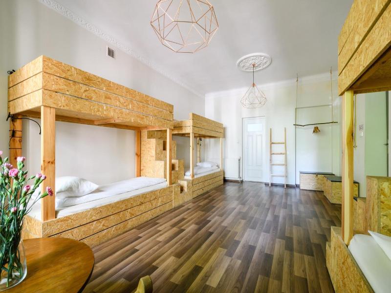 Lull Hostel image