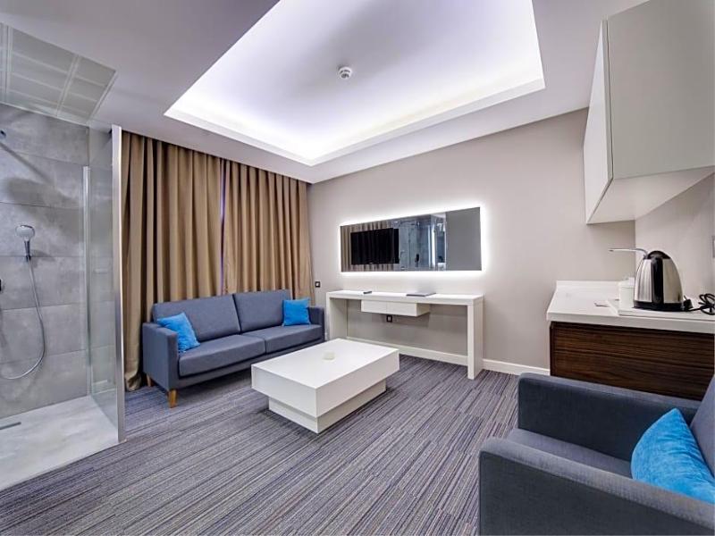 The Menord Hotel image
