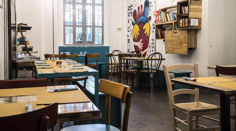 Madama Hostel & Bistrot image