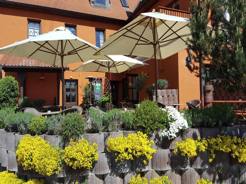 Hotel zur Waldbrücke image