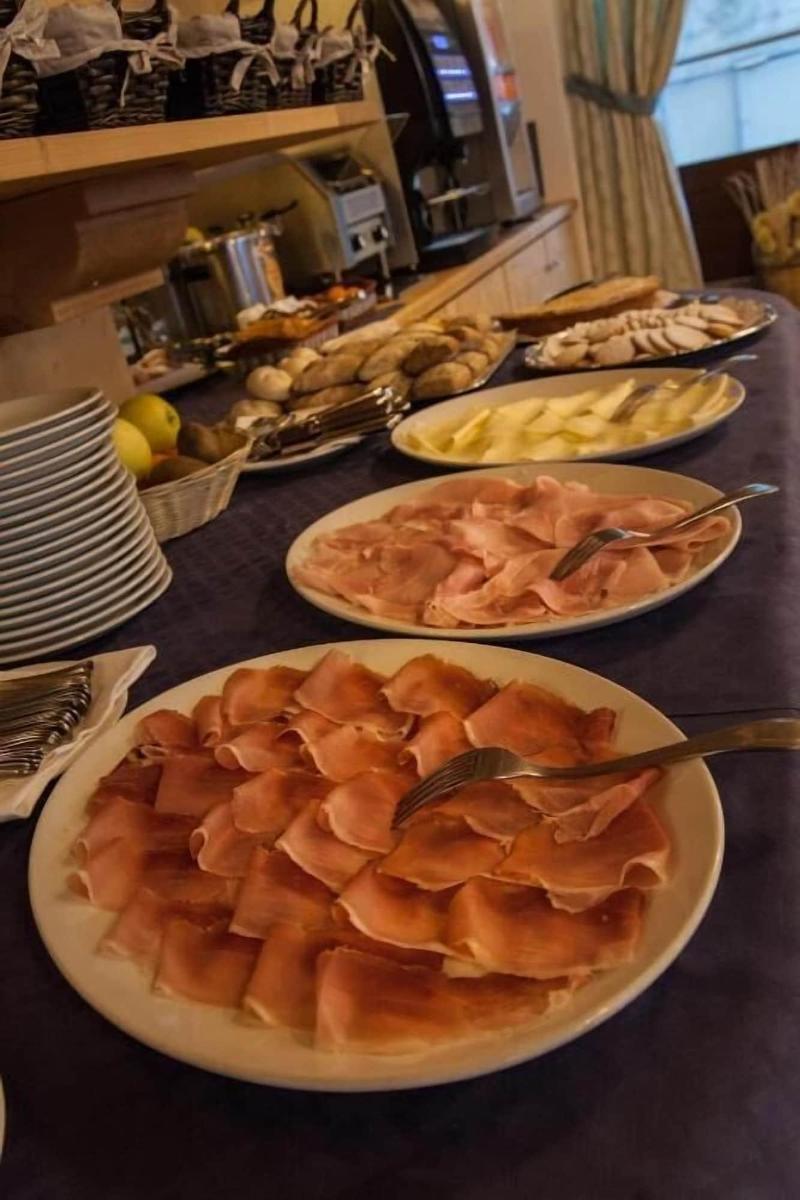 Hotel Compagnoni image