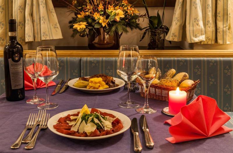 Hotel Compagnoni image