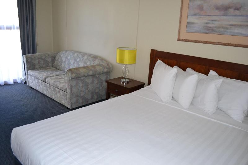 Lightkeepers Inn Motel image