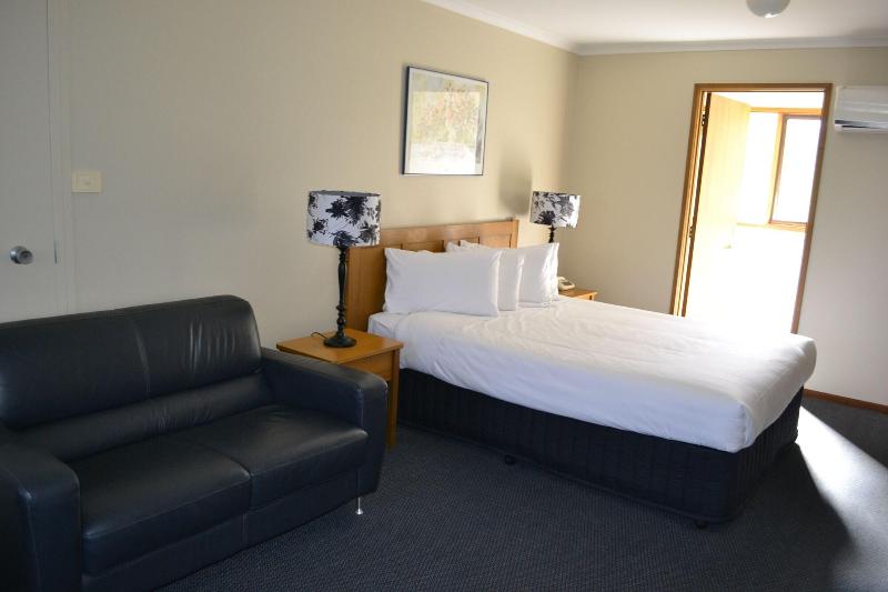 Lightkeepers Inn Motel image