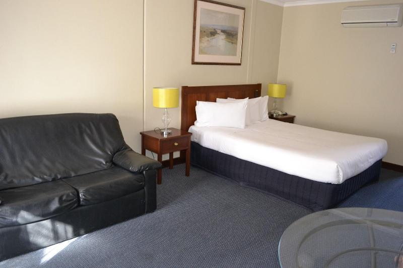 Lightkeepers Inn Motel image