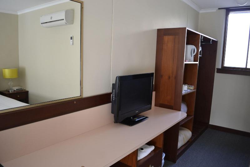 Lightkeepers Inn Motel image