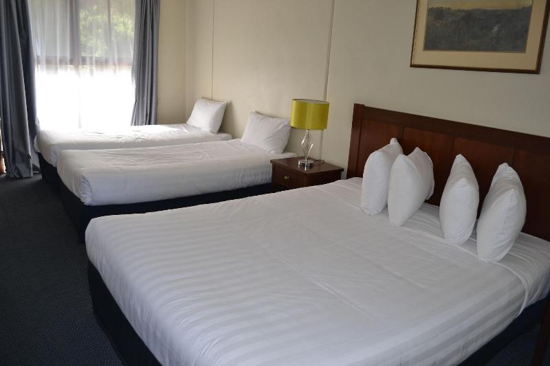 Lightkeepers Inn Motel image