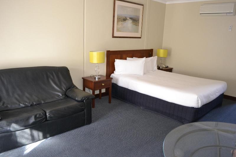 Lightkeepers Inn Motel image