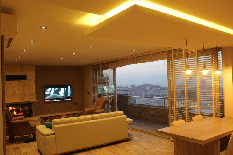 Nur Hotel image