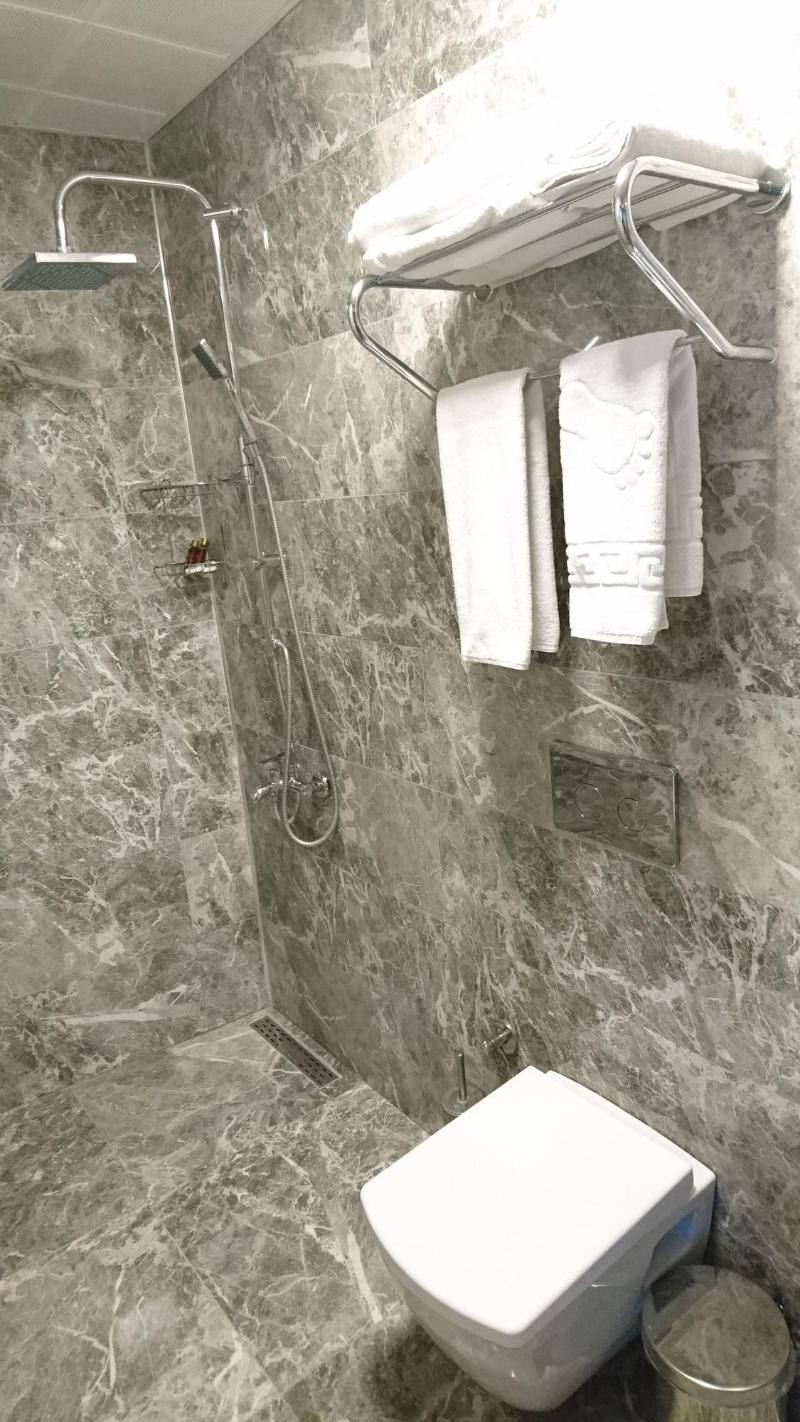 Nur Hotel image
