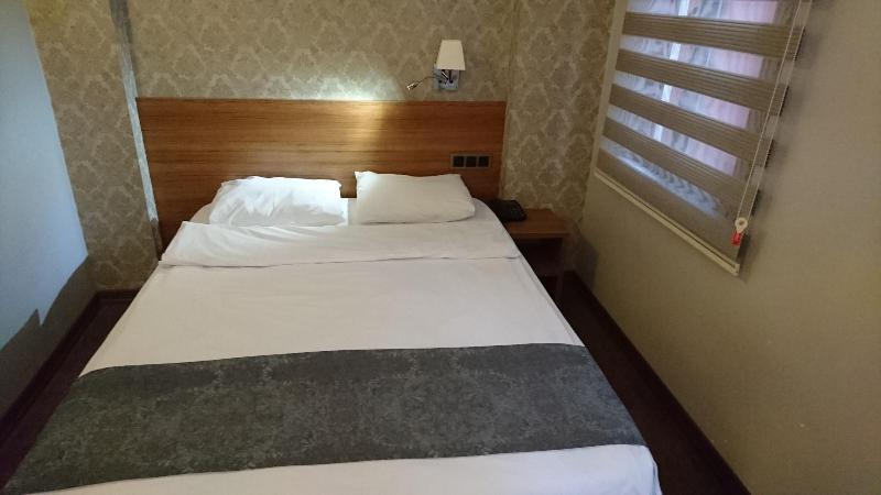 Nur Hotel image