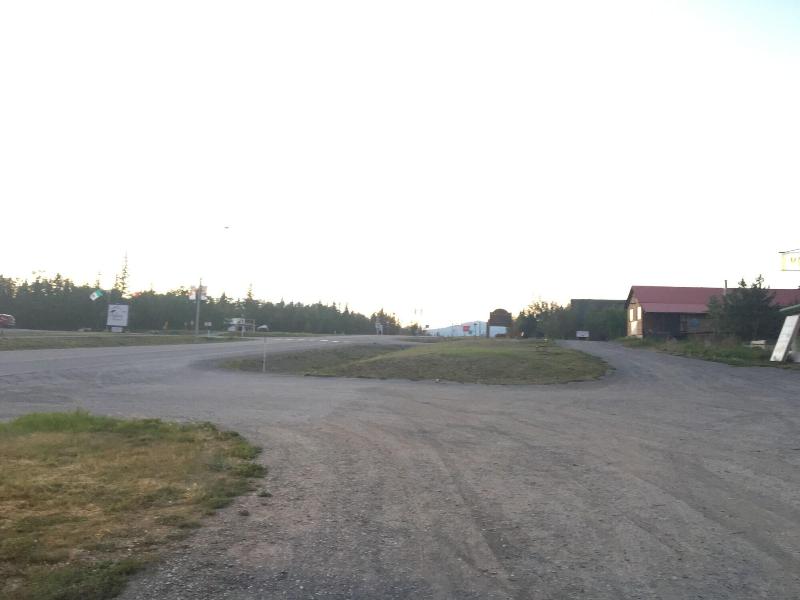 Kluane Park Inn — general view
