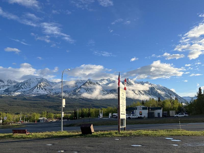 Kluane Park Inn