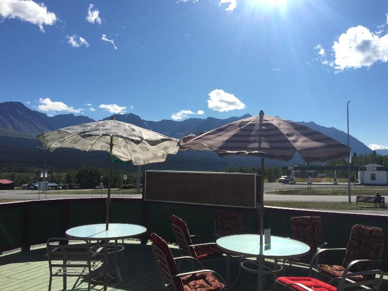Kluane Park Inn