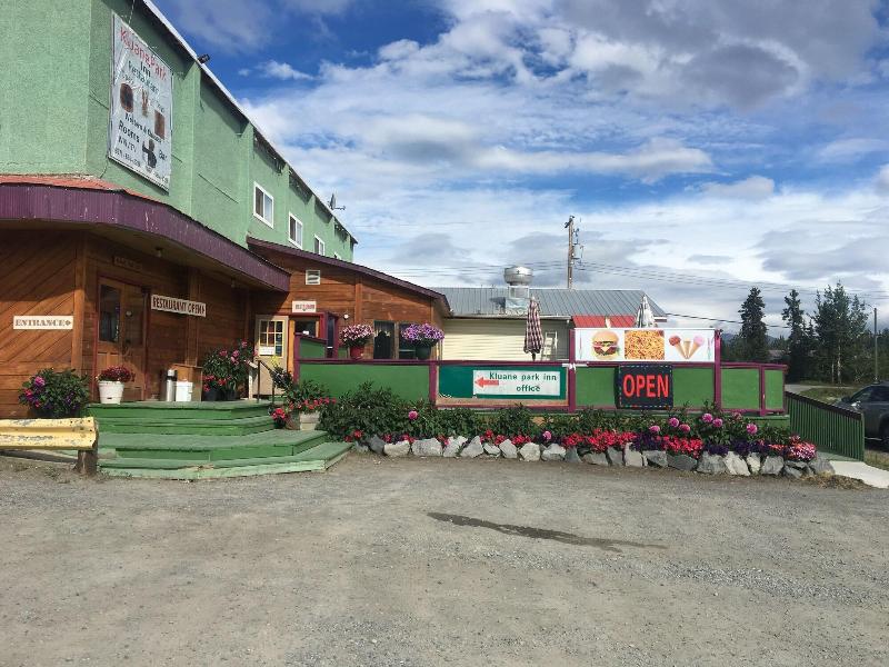 Kluane Park Inn