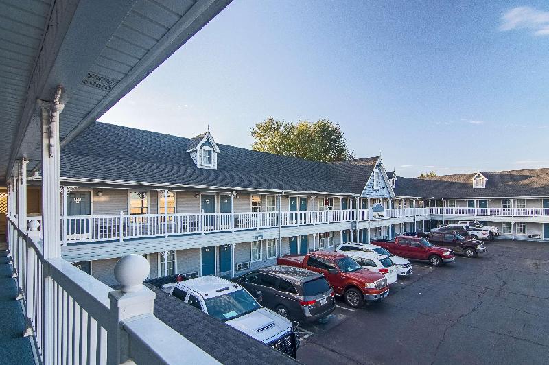 Motel 6 Paris, TX image