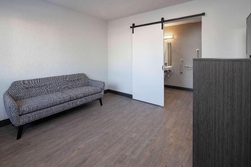 Motel 6 Fontana, CA image