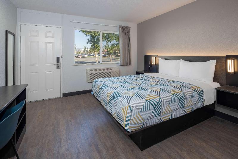 Motel 6 Fontana, CA image
