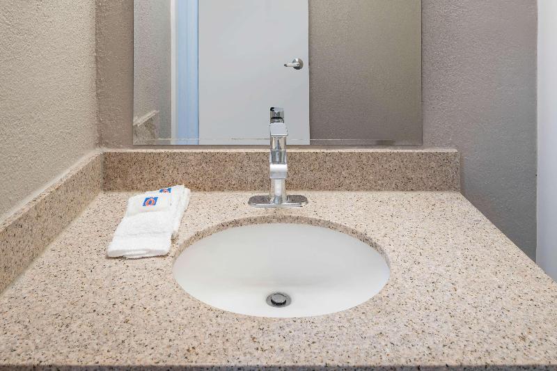 Motel 6 Fontana, CA image
