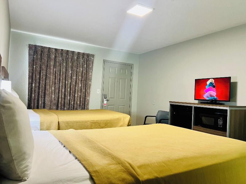 Suite 16 Motel image 10