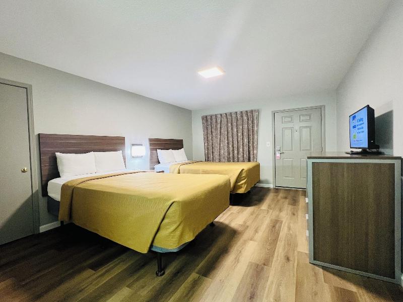 Suite 16 Motel image