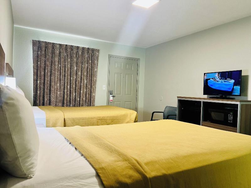Suite 16 Motel image