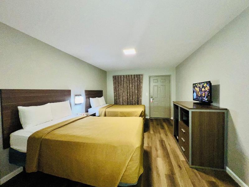 Suite 16 Motel image