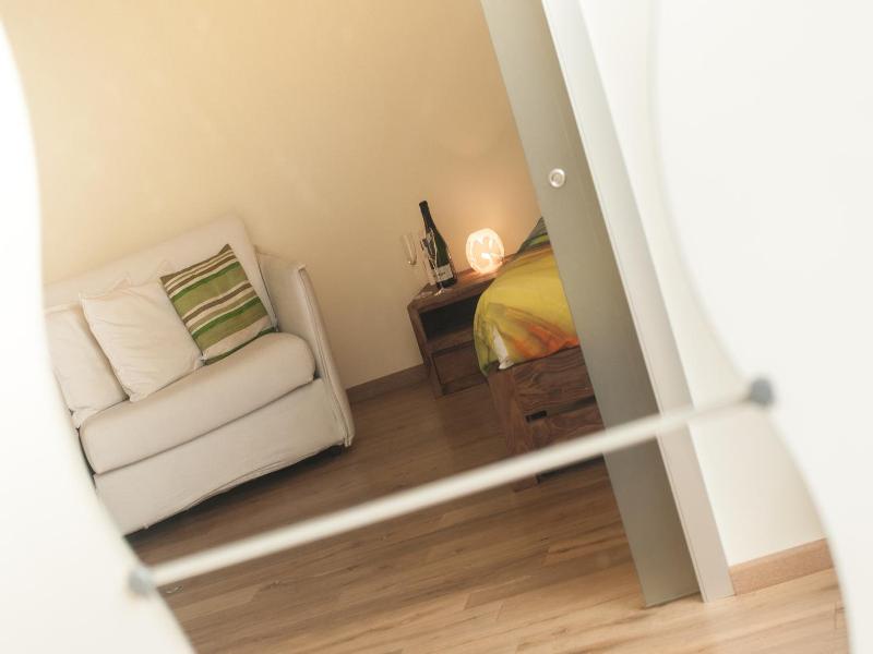 Demi's Home image